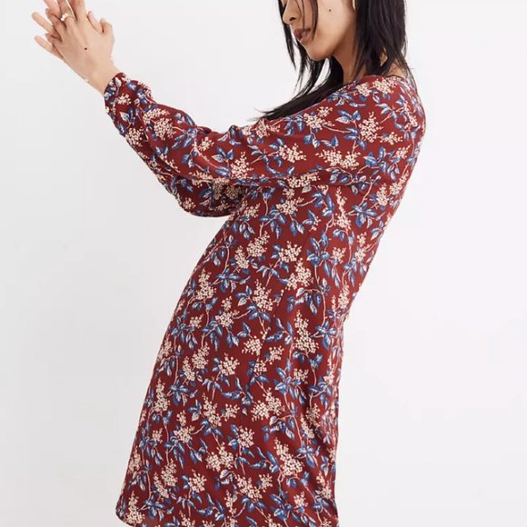 Madewell Button-Back Dress in Antique Flora - Picture 2 of 10